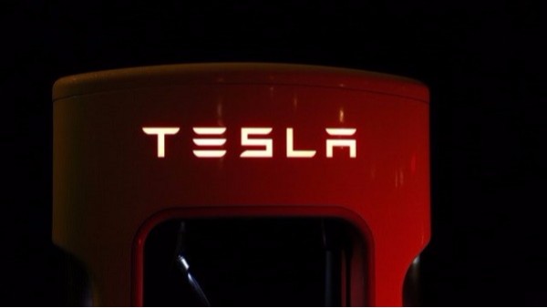 特斯拉國產(chǎn)預(yù)售時(shí)間的公布，對電池專用鐵粉來說是利好嗎？